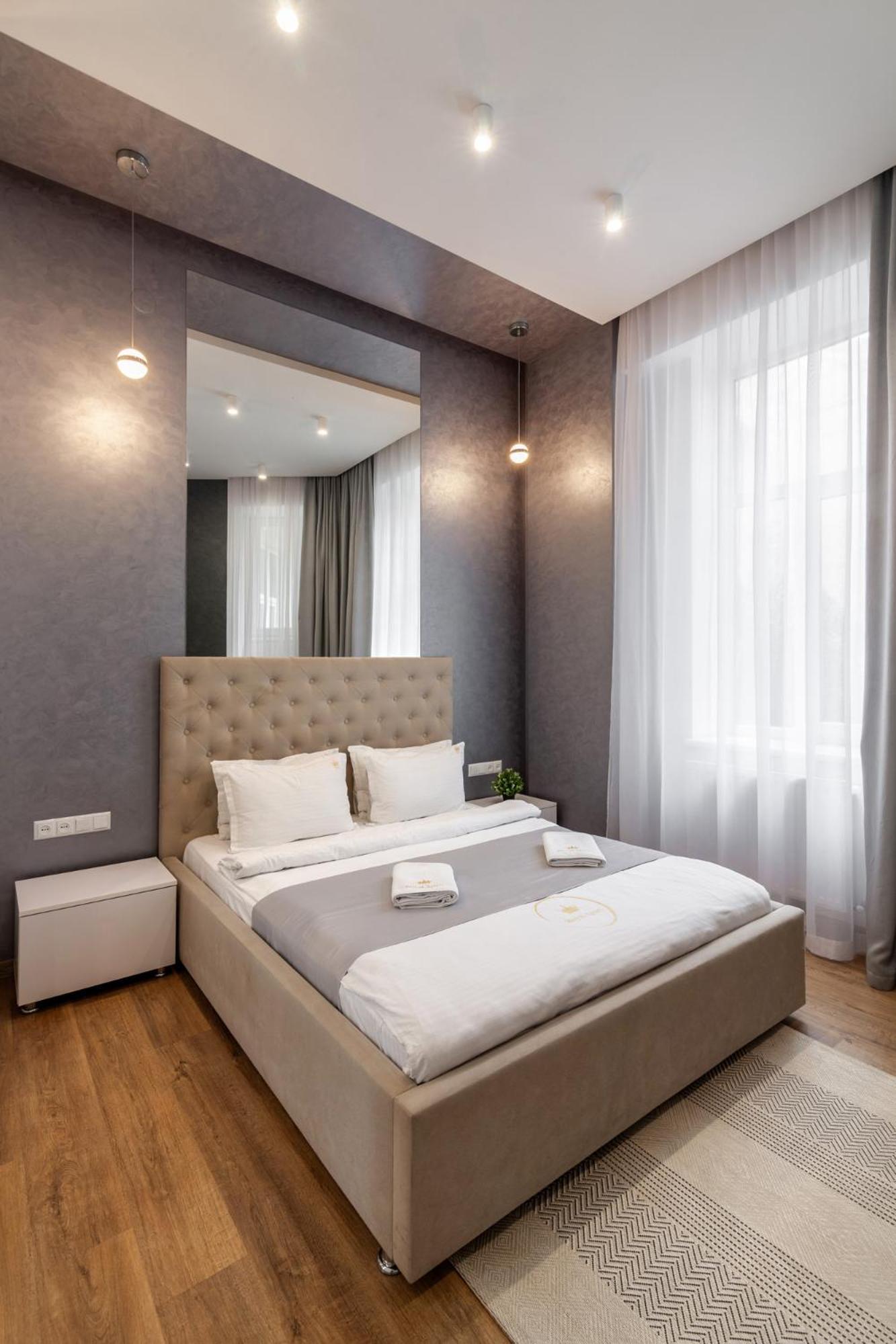 Royal Apartment On Franka 28 Lviv Eksteriør billede